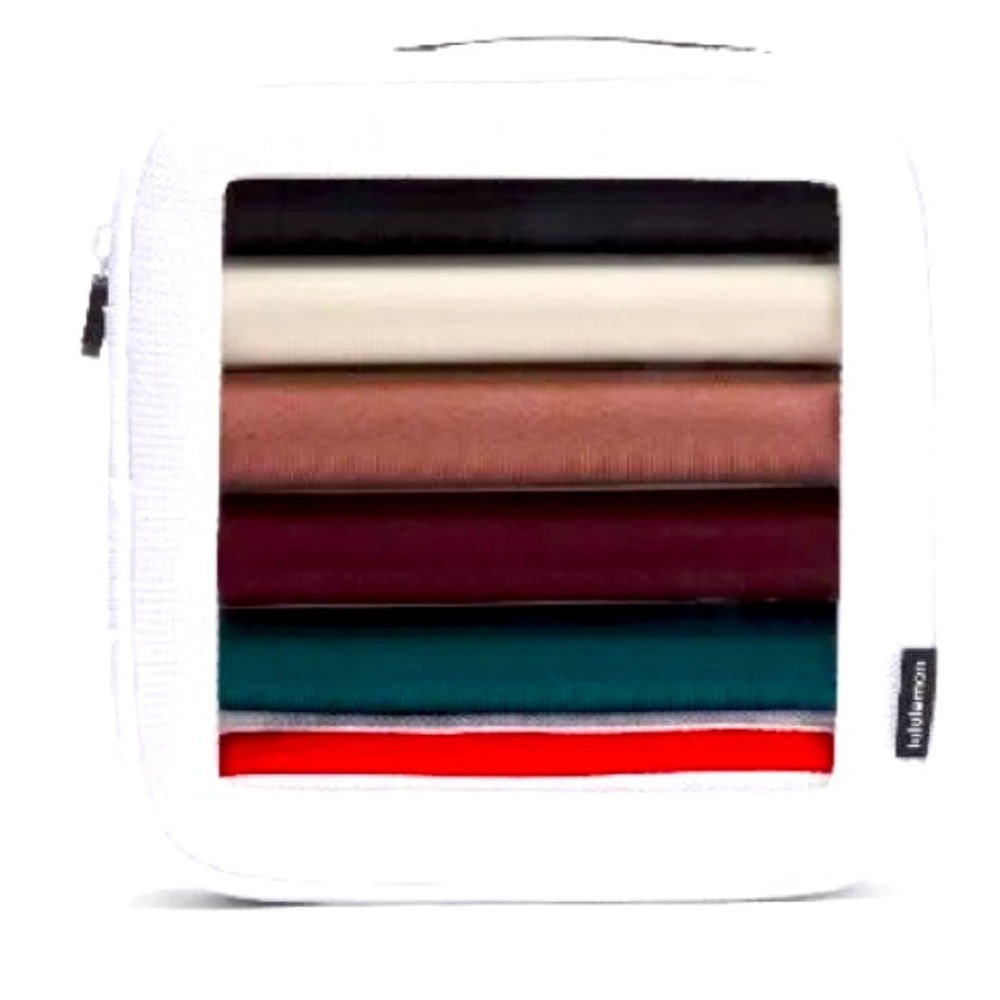 Lululemon InvisiWear Mid-Rise Bikini Underwear 5 Pack with wash bag